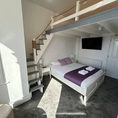 Hotell Reef New Quay